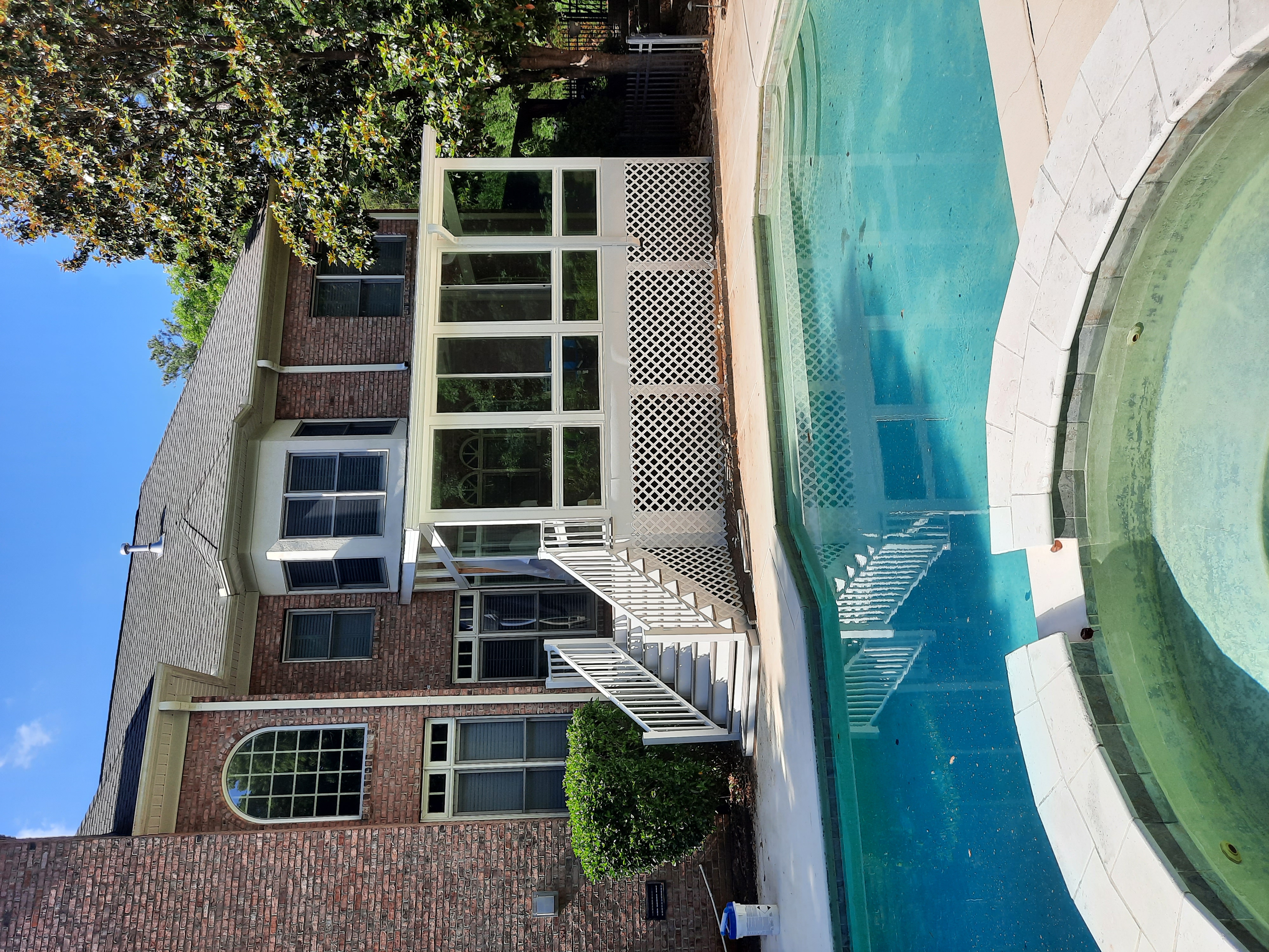 Screened Porch & Pool